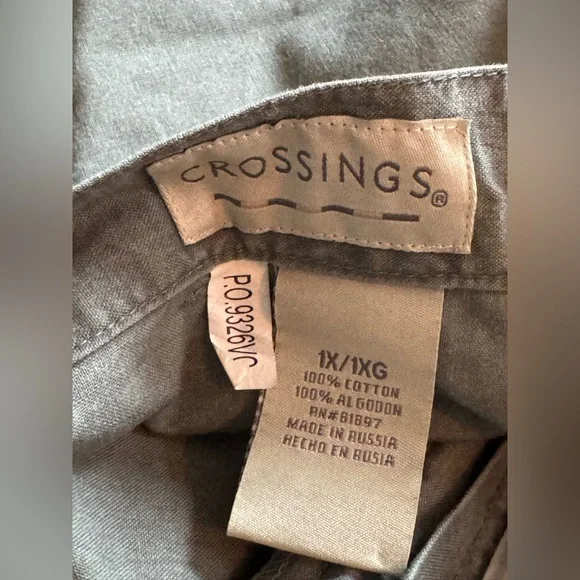 Crossings green gray button front cotton shorts NWT 1X - Picture 3 of 5